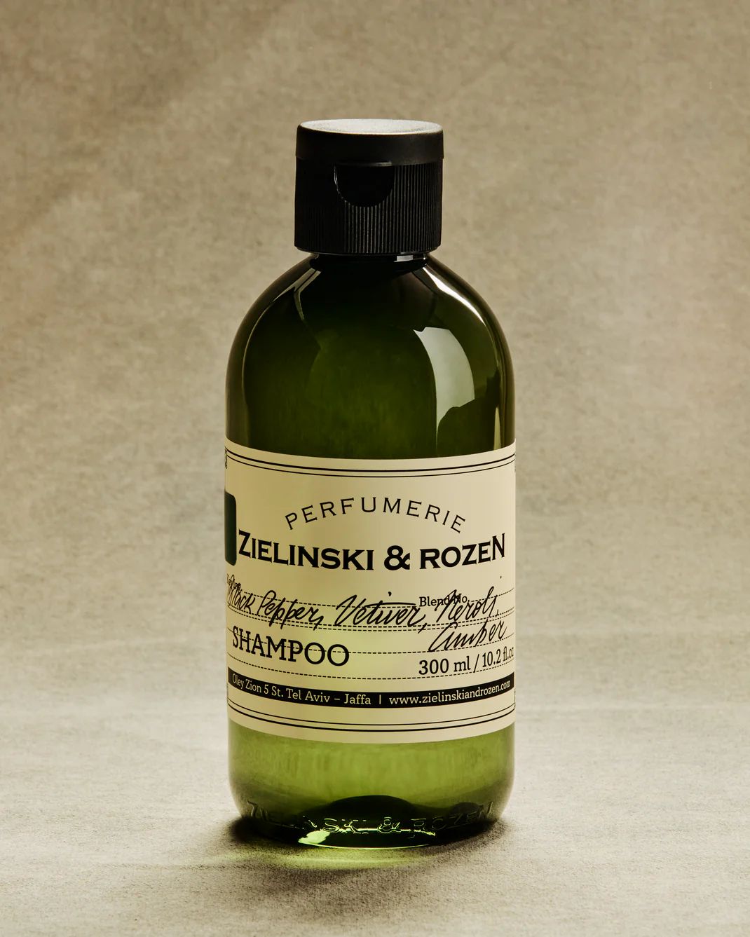 Відновлюючий шампунь для волосся Black Pepper, Vetiver, Neroli, Amber